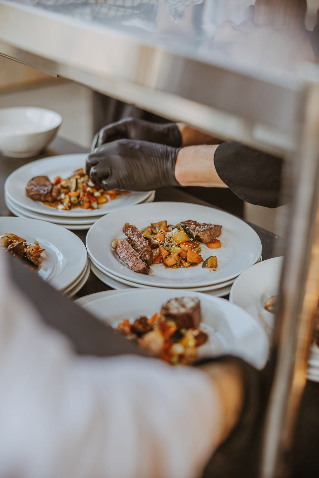 Wagyu Sauerland Verkostung – saftiges Steak auf dem Teller serviert